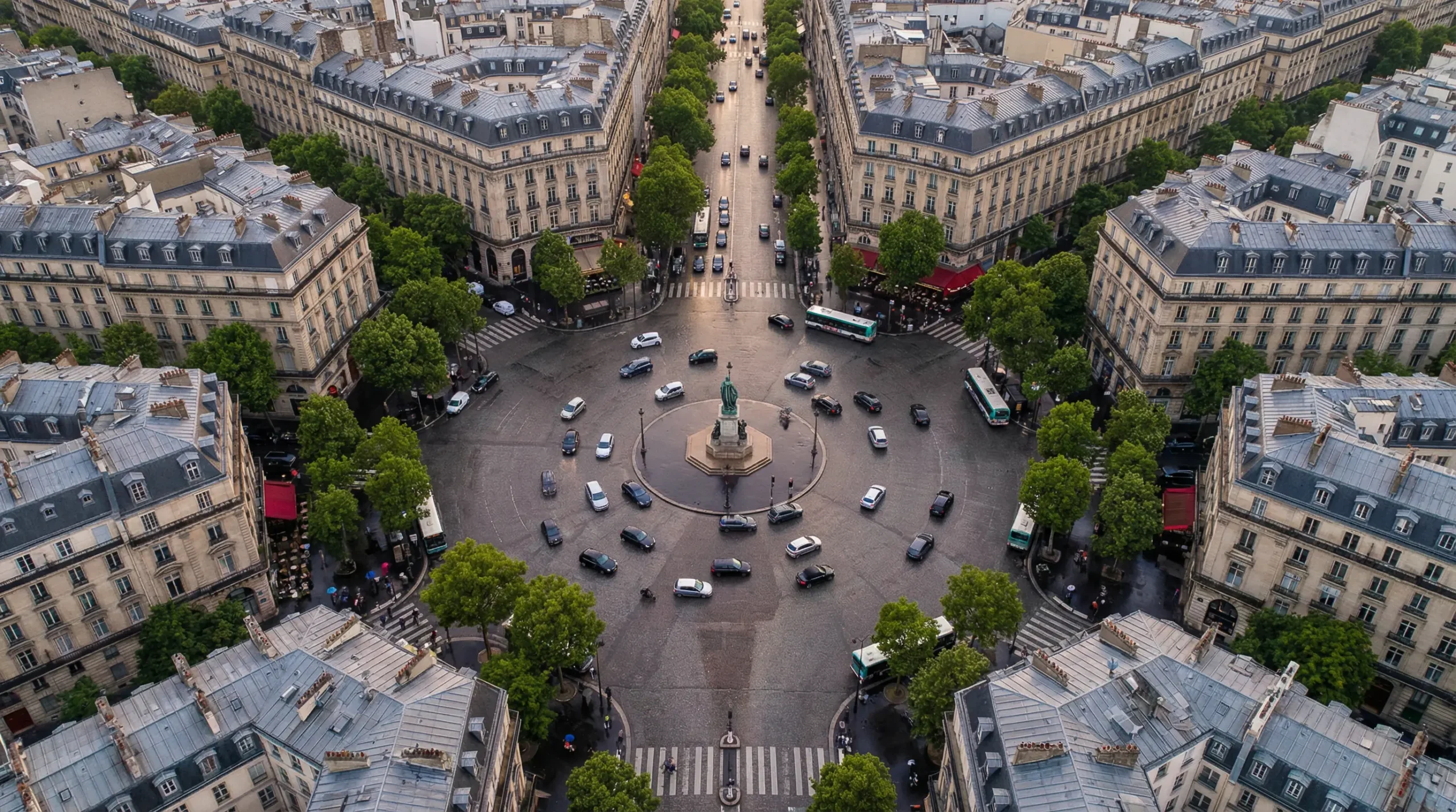 Plan des quartiers centraux de Paris montrant la proximité entre les monuments majeurs